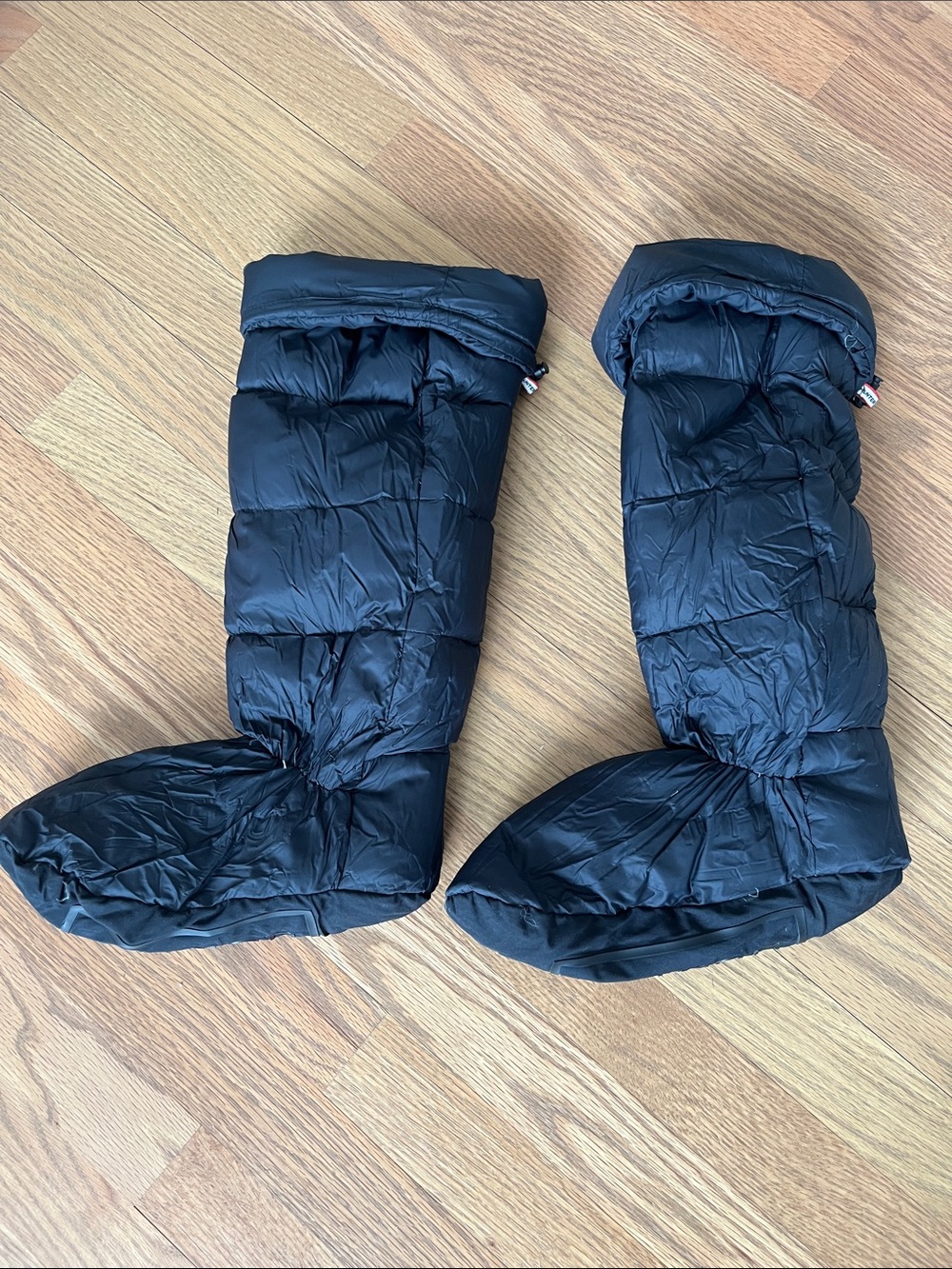 HuntersPackable Black Puffer Bootie Socks - women lightweight Insulated Slippers